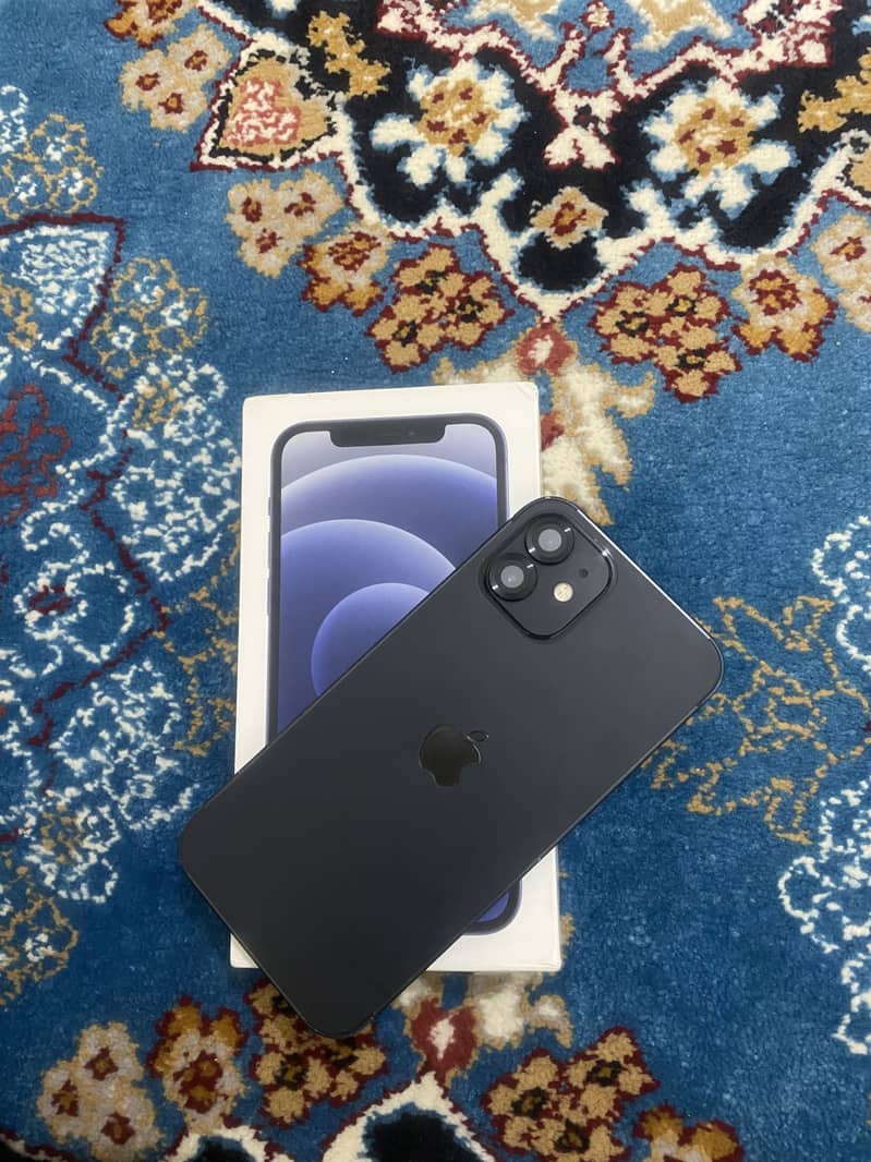 Apple iPhone 12 3