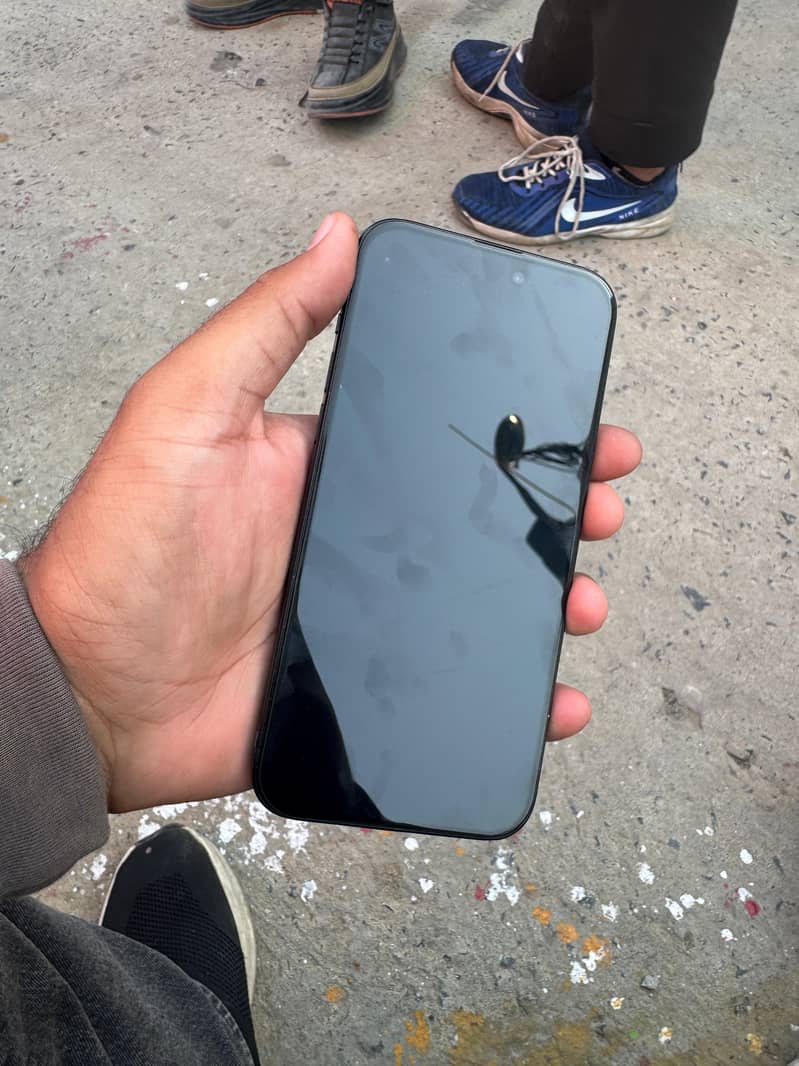 Apple iPhone 15 plus 1