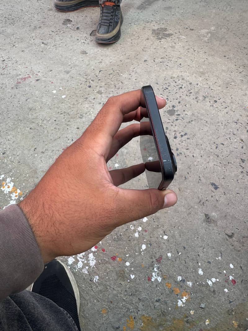 Apple iPhone 15 plus 5