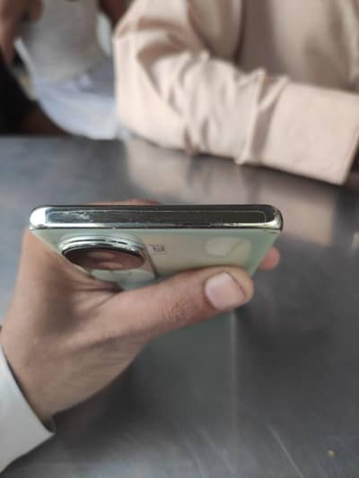 Vivo V40e