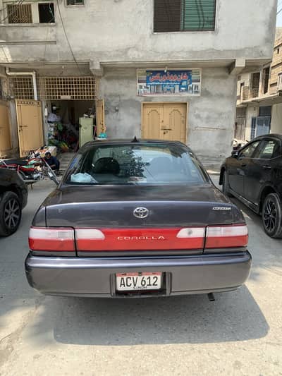 Toyota Corolla XE 2000