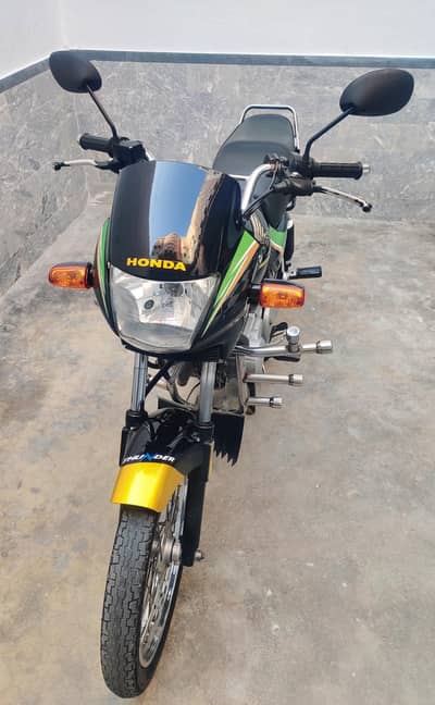 Deluxe 125 Golden Number