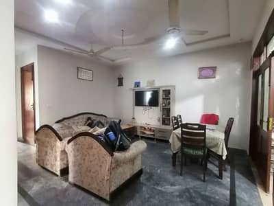 10 Marla Used House In Good Condition For Sale