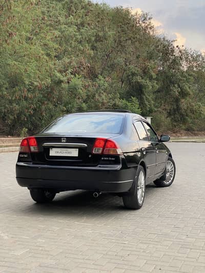 Honda Civic Oriel 2004/2005