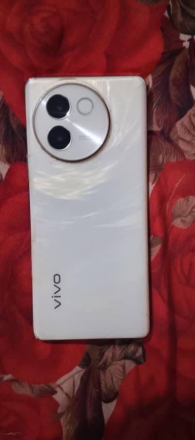 Vivo V30e