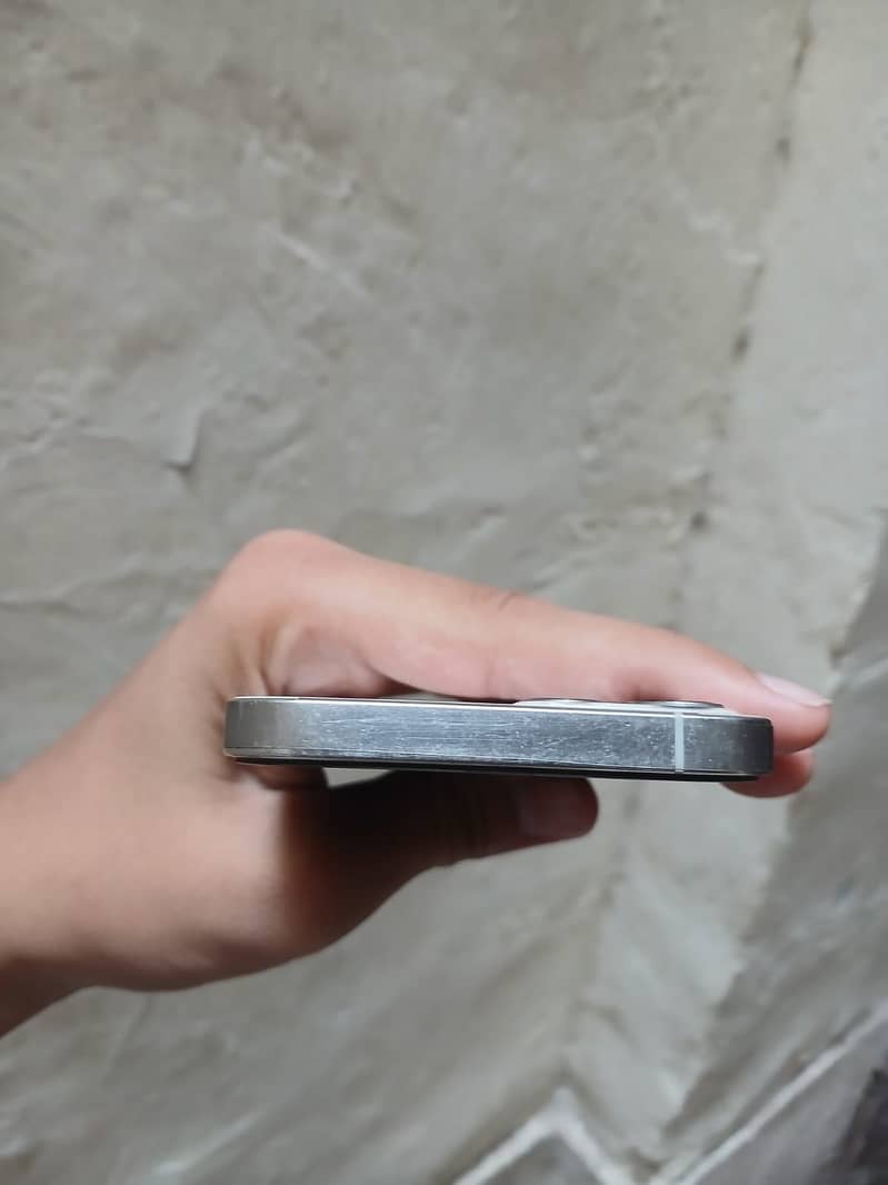 Apple iPhone 12 Pro 0