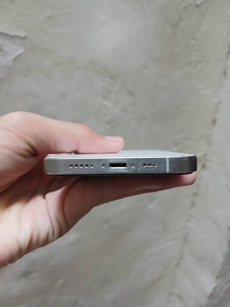 Apple iPhone 12 Pro 1