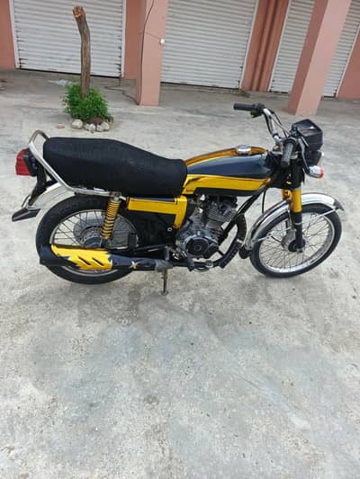 Honda 125 2005 model for sale in lalamusa 0310-0049640 whatsp