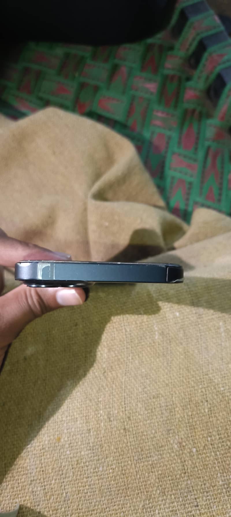 Apple iPhone 13 2