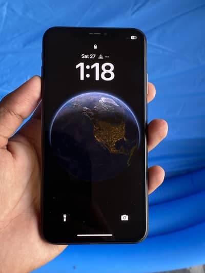 Apple iPhone XS Max Face id of