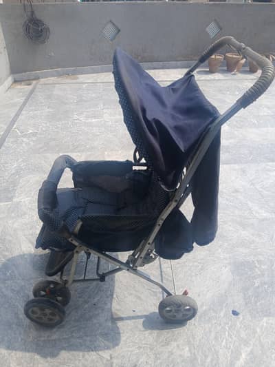 Baby Stroller / Pram - Excellent Condition, Foldable & Comfortable