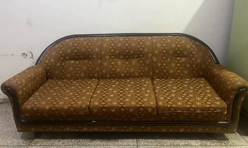 Elegant 3+1+1 sofa set