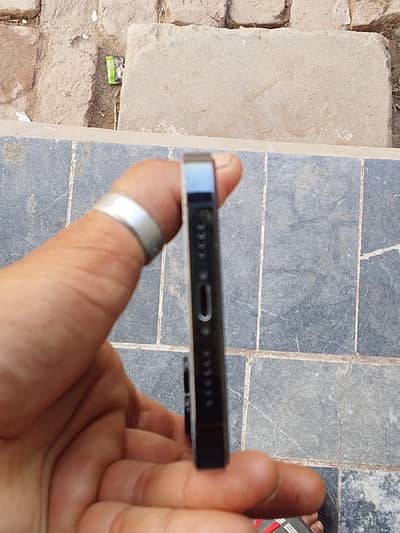 iPhone 12 Pro Max only back break Baqi total jinwan phone