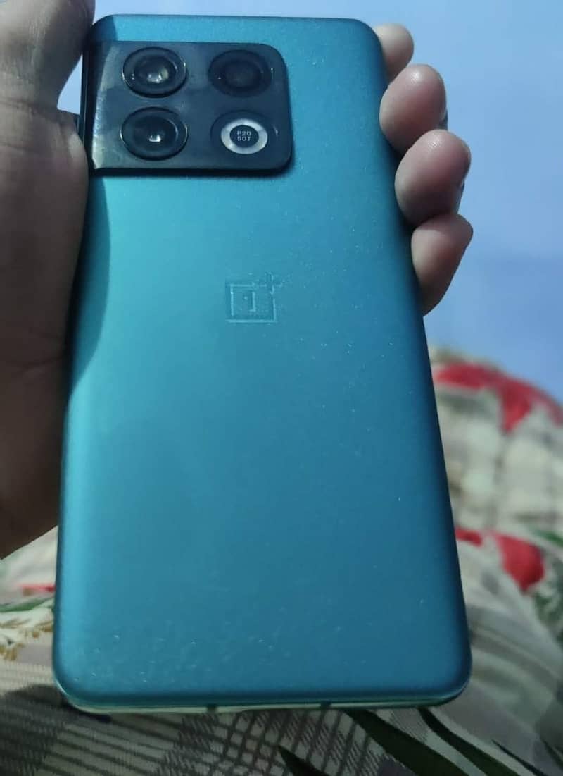One Plus 10 Pro 8
