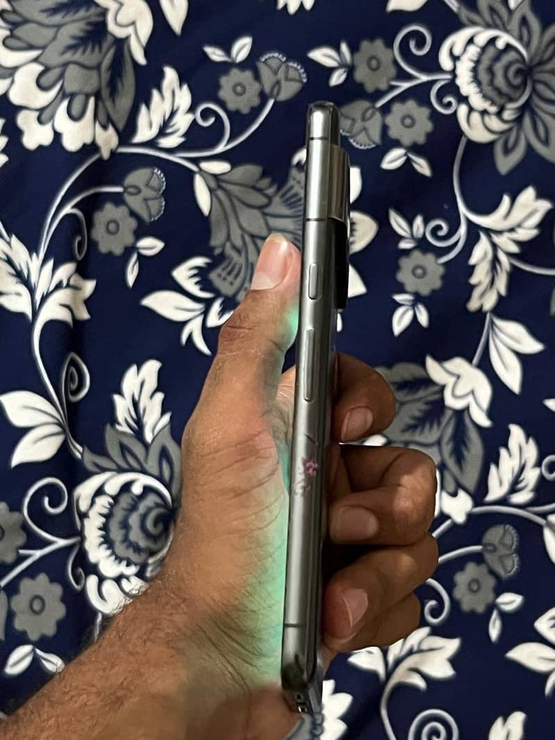 Google Pixel 8 Pro 4