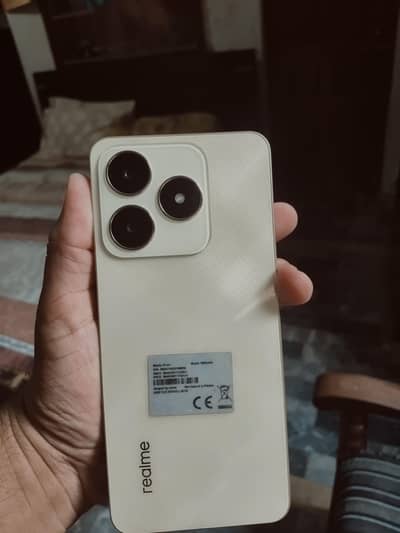 Realme C61