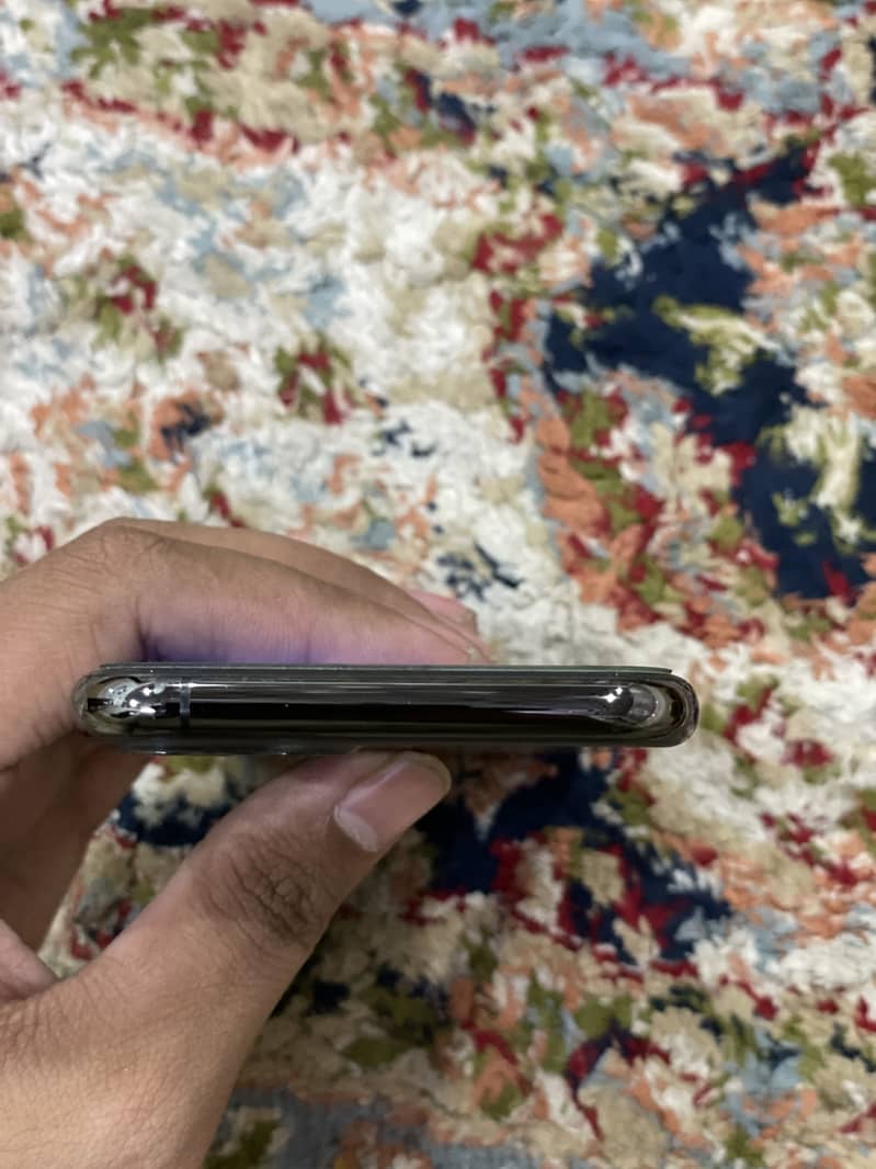 Iphone 11 pro 1
