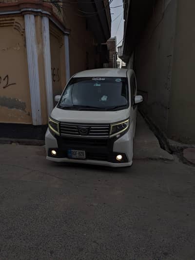 Daihatsu Move 2015