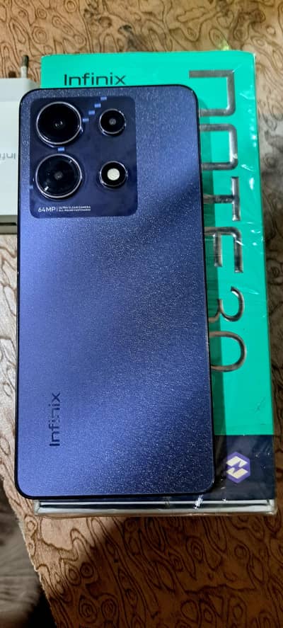 Infinix note 30   16RAM 256GB total orignal never opned