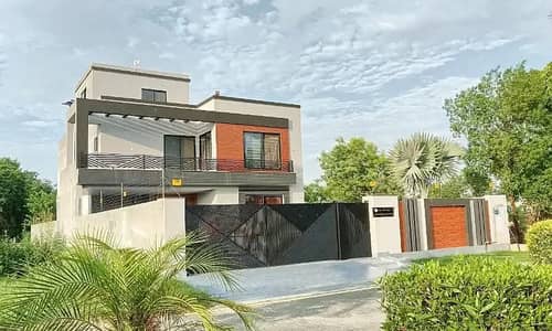 10 Marla Residential plot for Sale In New Lahore city