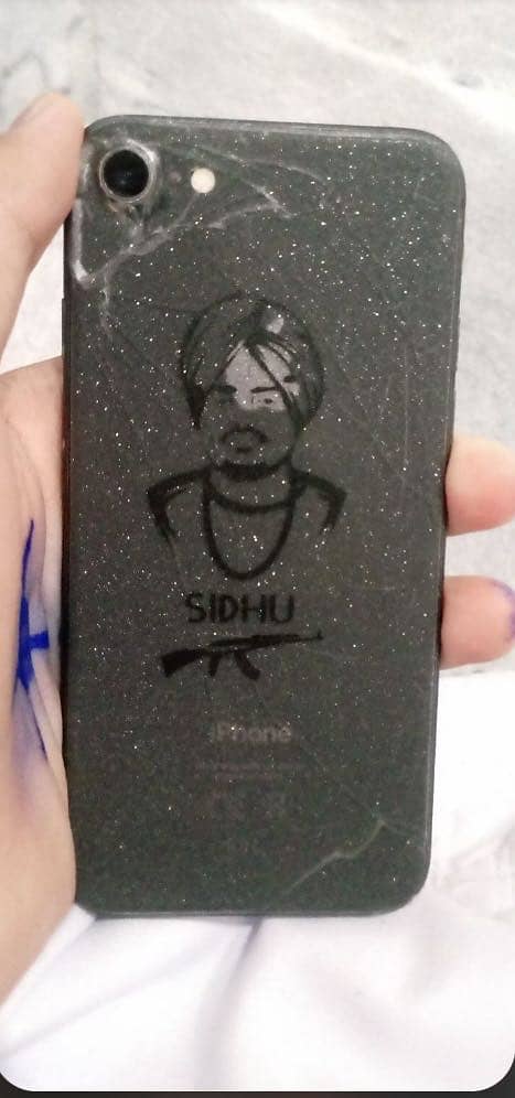 Apple iPhone 8 4