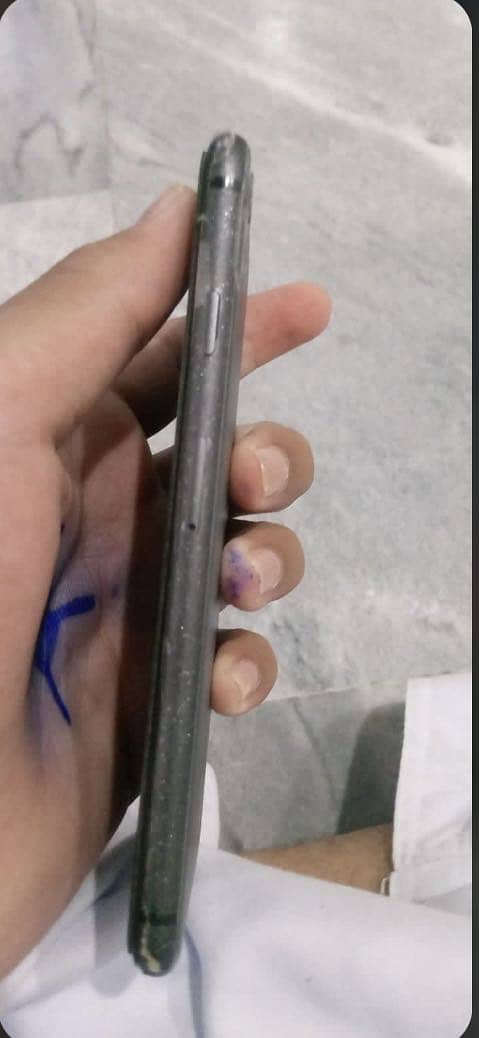Apple iPhone 8 7