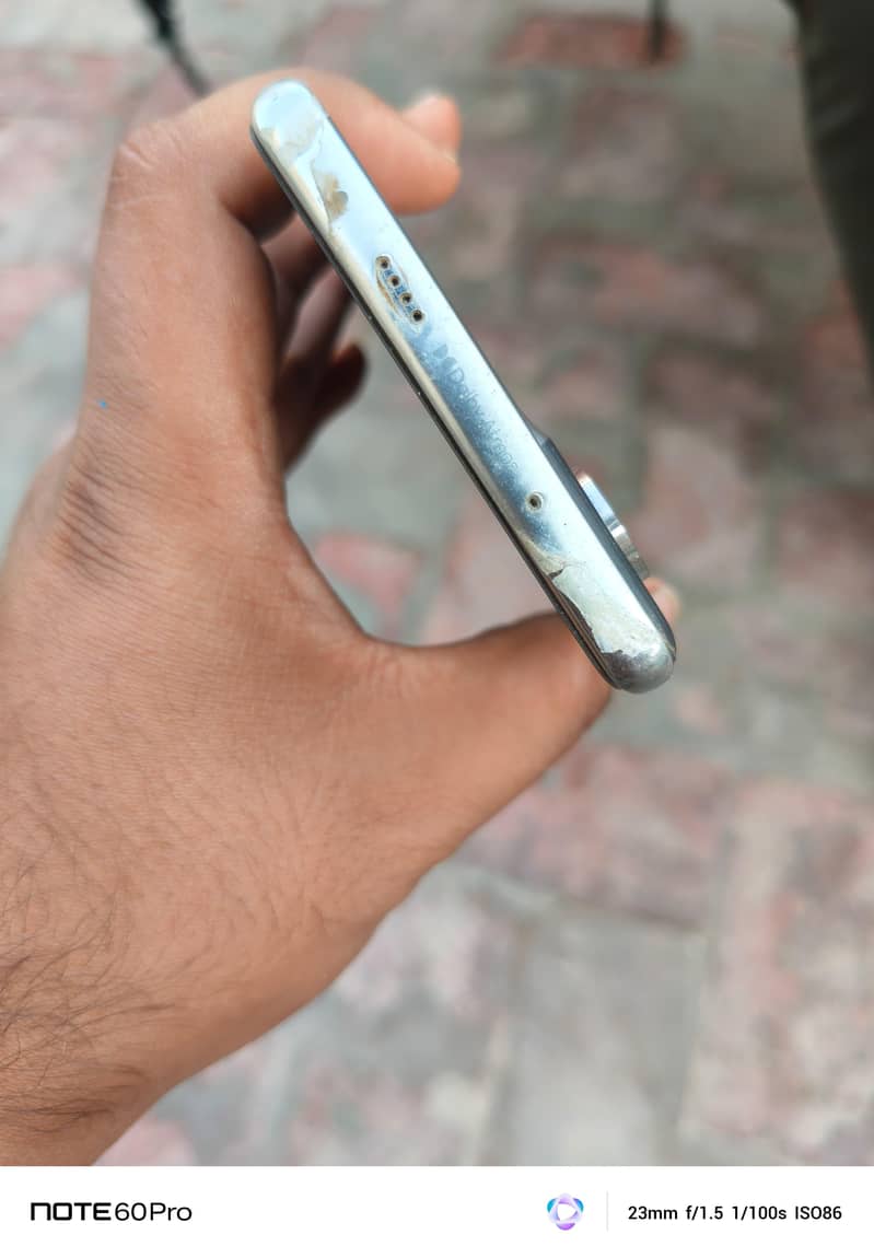 Tecno CAMON 40 Pro 3