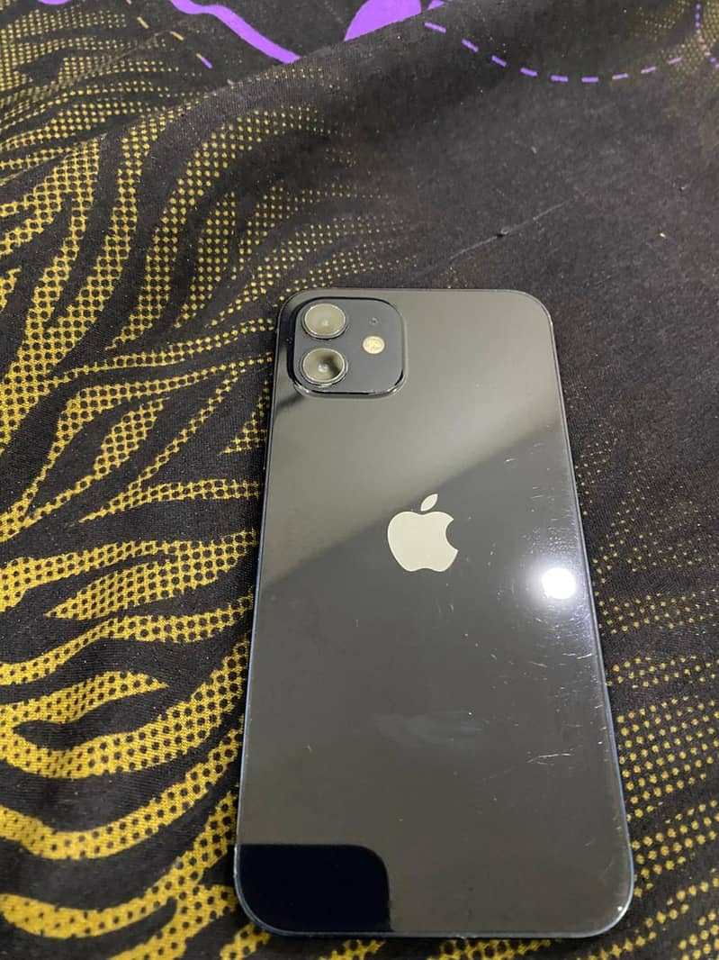 Apple iPhone 12 3