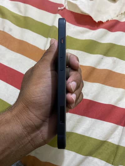 iPhone 14 factory unlocked