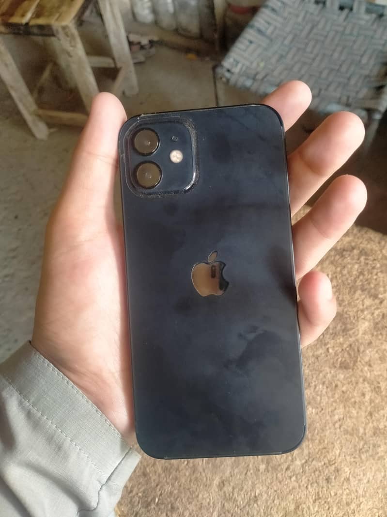 Apple iPhone 12 2
