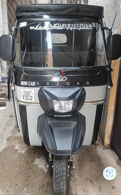 Sazgar Auto Rickshaw black like new سازگار اٹو رکشہ بلیک