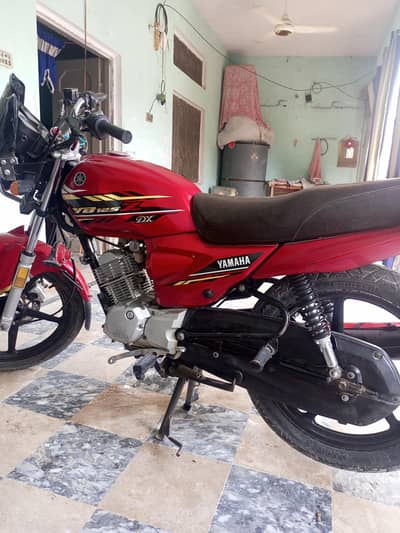 2.4k driven junion candetion 2no tyre new hai betry dry new hai. p