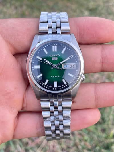 Seiko 5 Automatic 7009 Movement