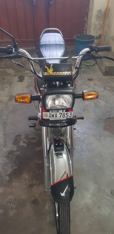 Cd 70 (red colour)