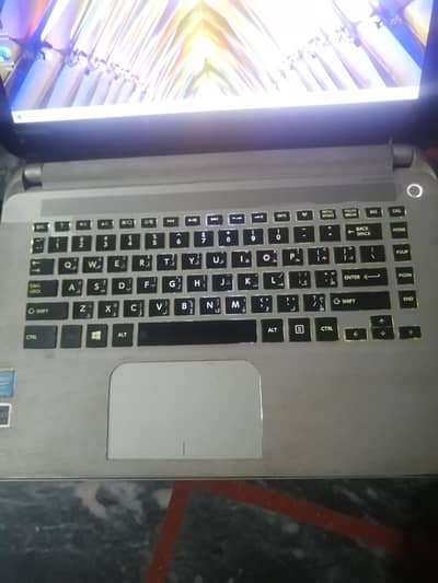 Toshiba core i5 5th genration 680Gb