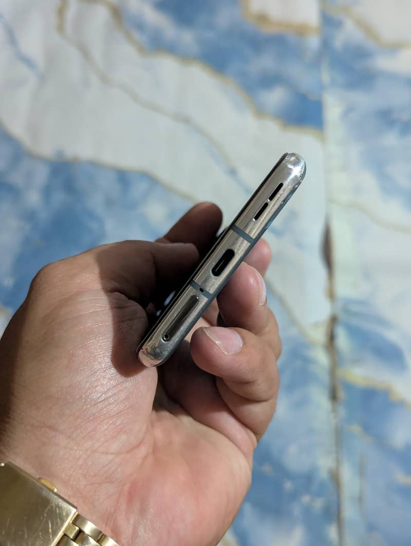 One Plus 10 Pro 5