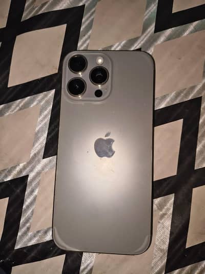 Apple iPhone 16 Pro Max