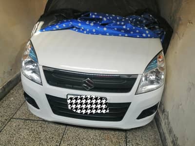 suzuki wagon r low milage. showroom condition