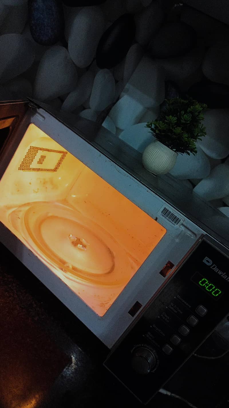 Dawlance Microwave 1