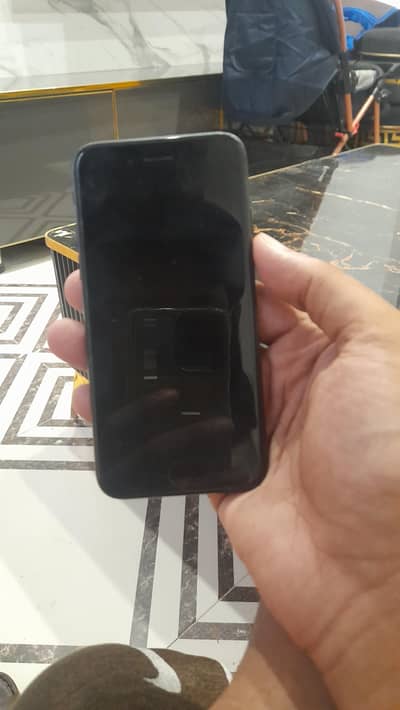 Apple iPhone 7