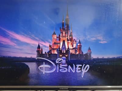 Samsung 32" LED TV (Original) – Model UA32J4100 – Excellent Condition