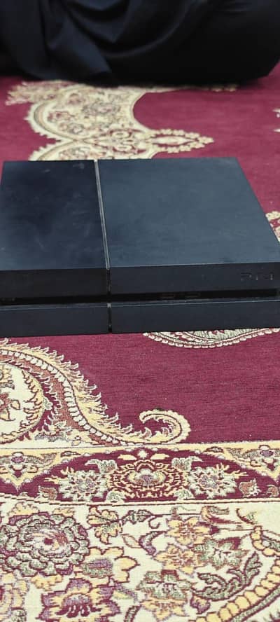PS4 fat 10/10 condition full box jail break