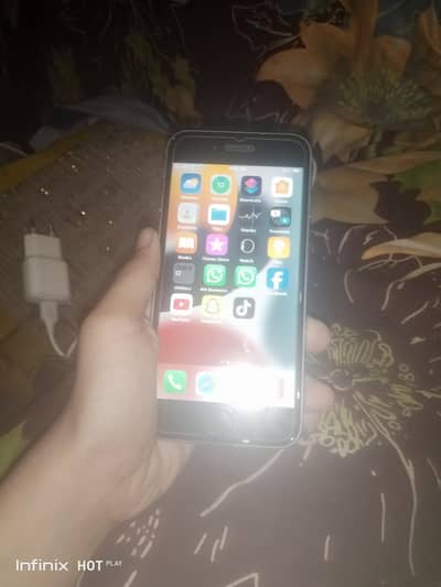 iPhone 6s 79% battery very nice mobile 100% original with cover