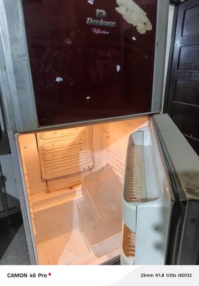 Dawlence Reflection Refrigerator