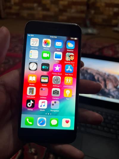 Apple iPhone 6