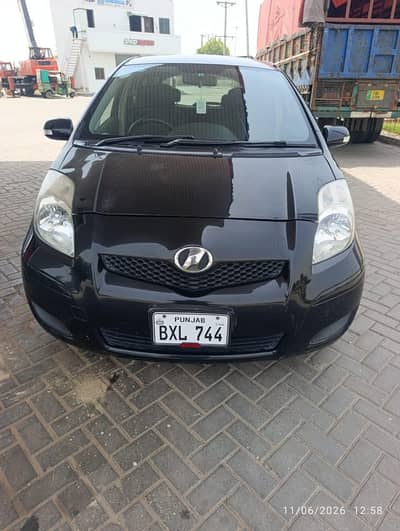 Toyota Vitz 2010 /2014