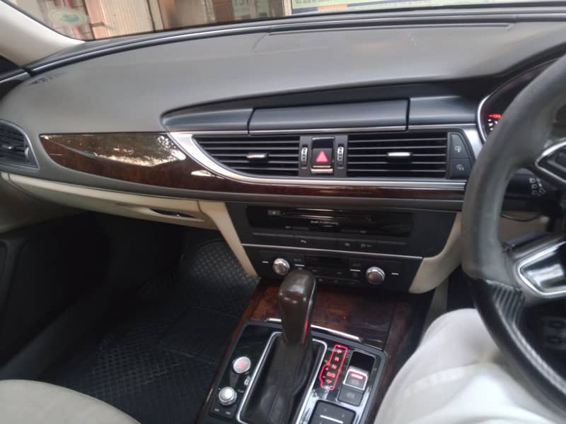 Audi A6 2015 7