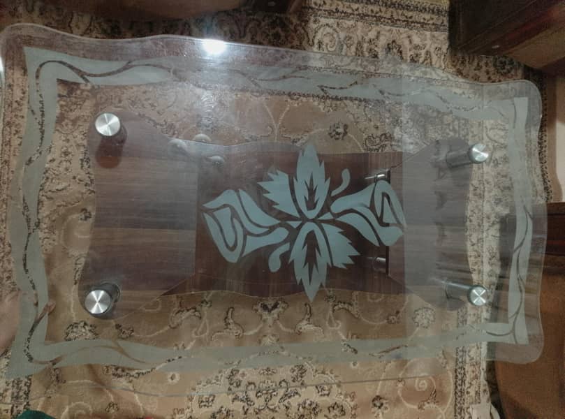 Center table 0