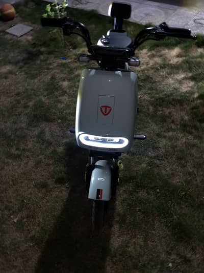 Electric vehicle, Scooty high speed