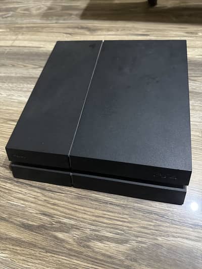 Playstation 4 1tb with all accessories 2 controllers and with games